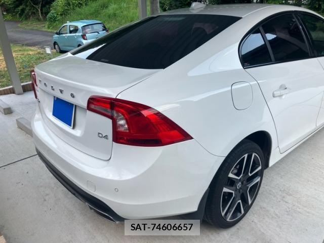 Volvo S60 2016-10 8317897-20
