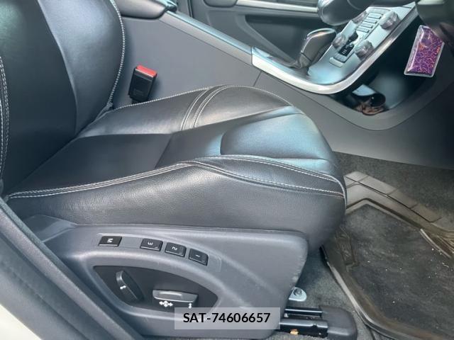 Volvo S60 2016-10 8317897-8