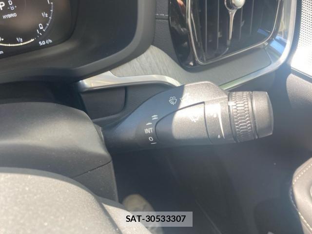 Volvo S60 2022-09 8317894-16