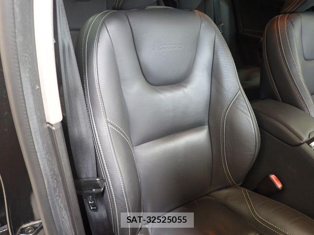 Volvo S60 2013-12 8338392-20
