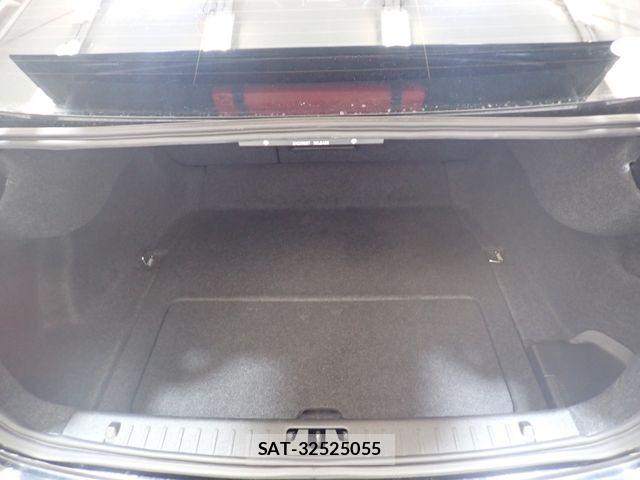 Volvo S60 2013-12 8338392-22