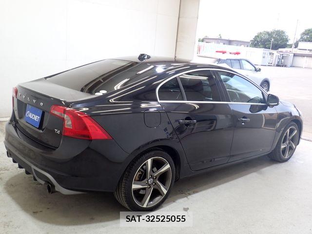 Volvo S60 2013-12 8338392-7