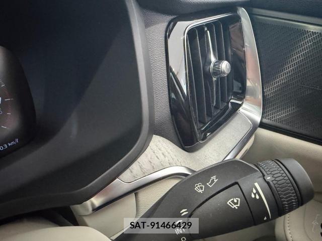 Volvo S60 2022-09 8338391-20