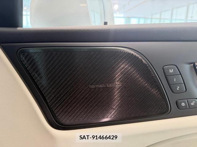 Volvo S60 2022-09 8338391-24