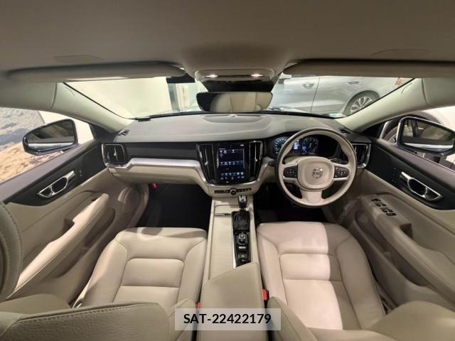 Volvo S60 2020-08 8353772-1