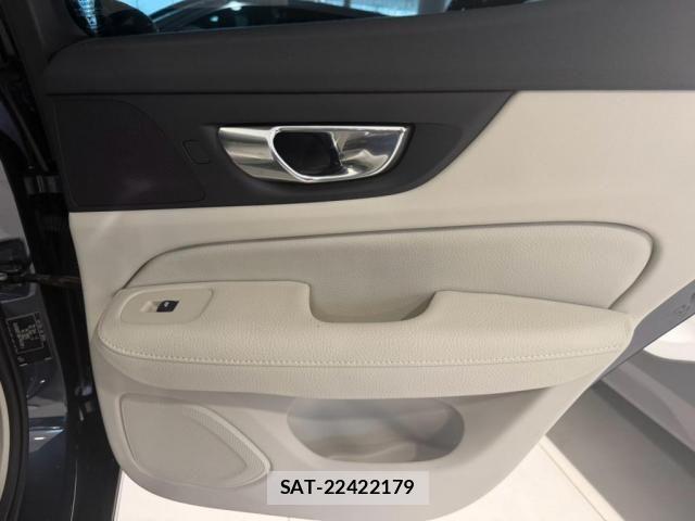 Volvo S60 2020-08 8353772-20