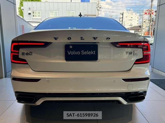 Volvo S60 2020-12 8415720-5