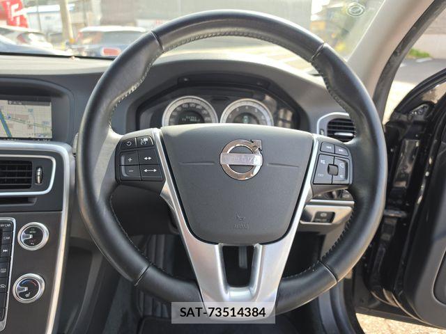 Volvo S60 2012-02 8415721-13