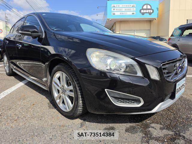 Volvo S60 2012-02 8415721-3