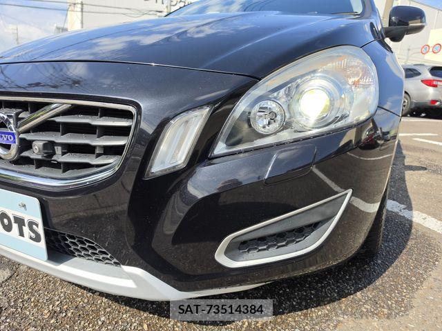 Volvo S60 2012-02 8415721-7