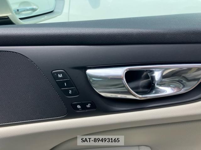 Volvo S60 2020-03 8486233-12
