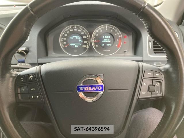 Volvo S60 2011-12 8563983-18
