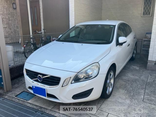 Volvo S60 2011-12 8667105-1