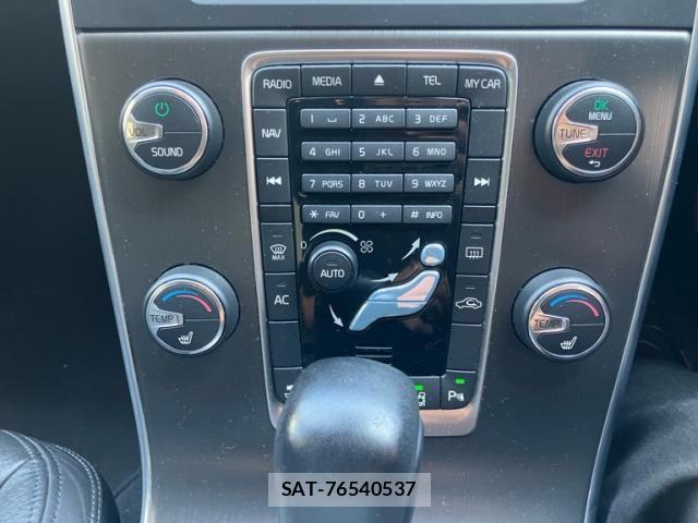 Volvo S60 2011-12 8667105-19