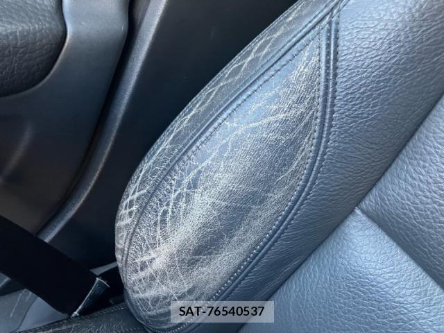 Volvo S60 2011-12 8667105-23