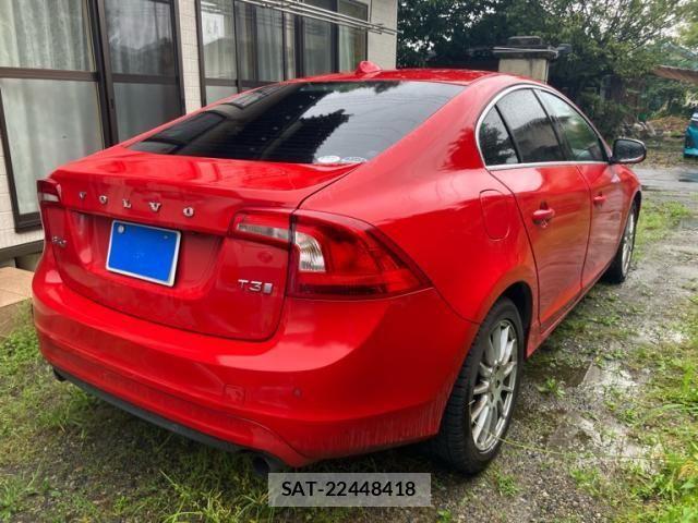Volvo S60 2018-04 8746660-11