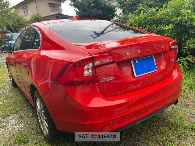 Volvo S60 2018-04 8746660-12