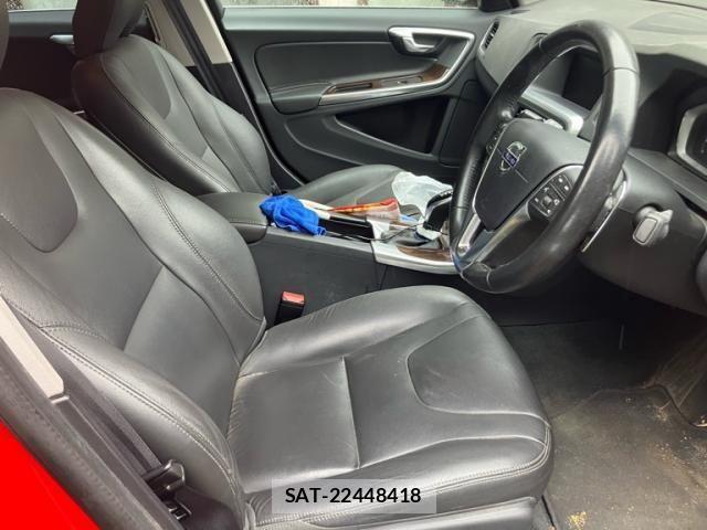 Volvo S60 2018-04 8746660-6