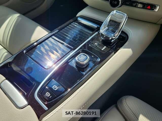 Volvo S60 2022-09 8746659-11