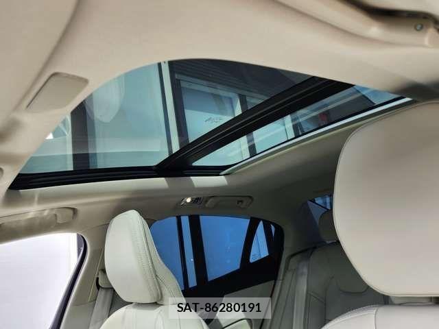 Volvo S60 2022-09 8746659-13