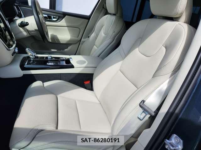 Volvo S60 2022-09 8746659-6