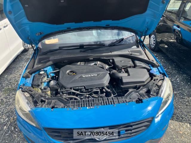 Volvo S60 2014-02 8782530-22