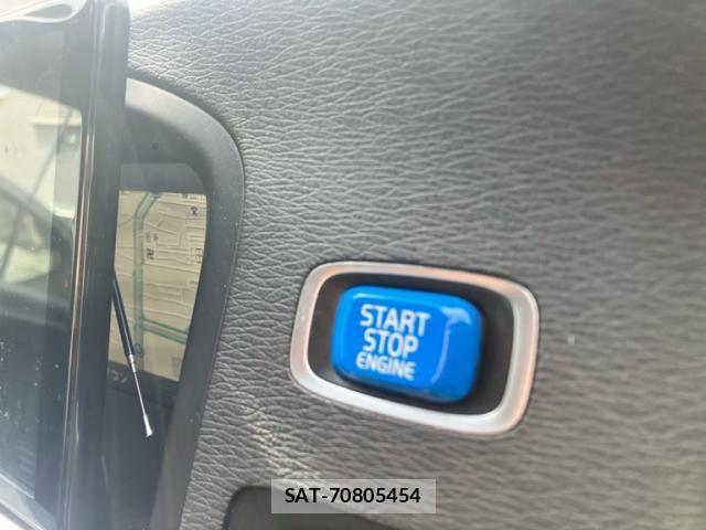 Volvo S60 2014-02 8782530-28