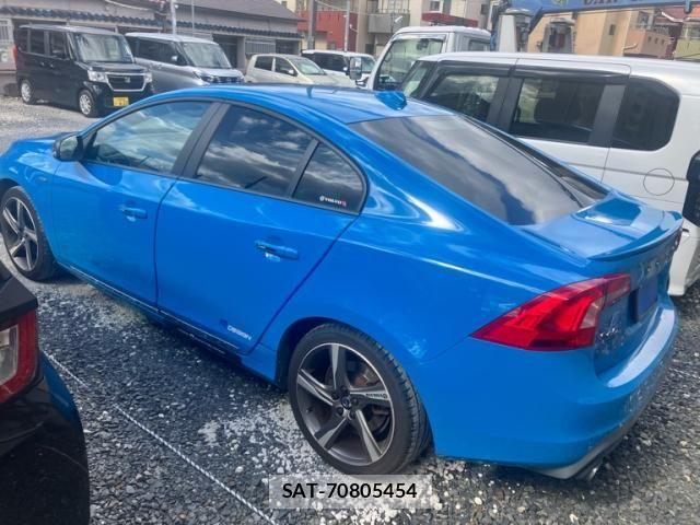 Volvo S60 2014-02 8782530-3