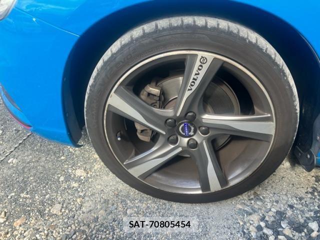 Volvo S60 2014-02 8782530-7