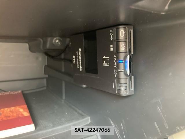 Volvo S60 2013-12 8782532-19