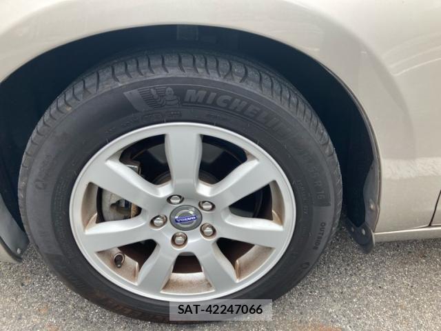 Volvo S60 2013-12 8782532-7