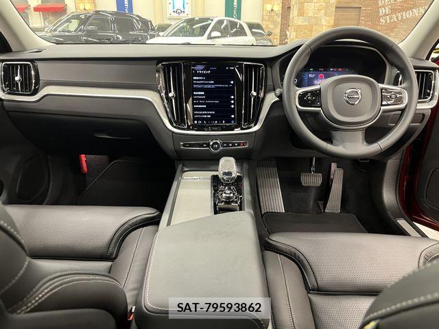 Volvo S60 2024-10 8884562-1