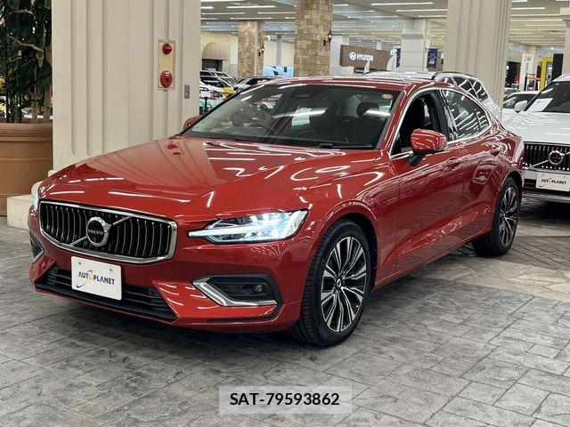 Volvo S60 2024-10 8884562-8