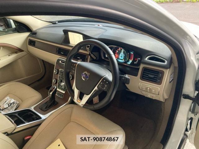 Volvo S80 2013-12 7394713-19