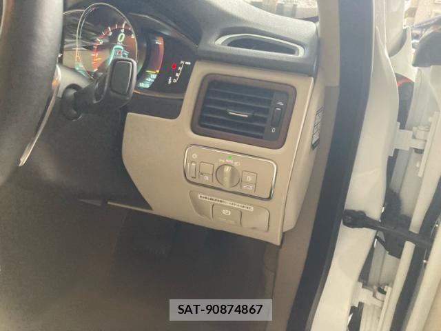 Volvo S80 2013-12 7394713-22