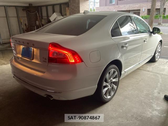 Volvo S80 2013-12 7394713-2
