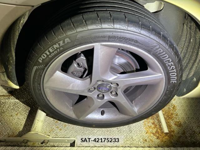 Volvo S80 2009-10 8851006-7