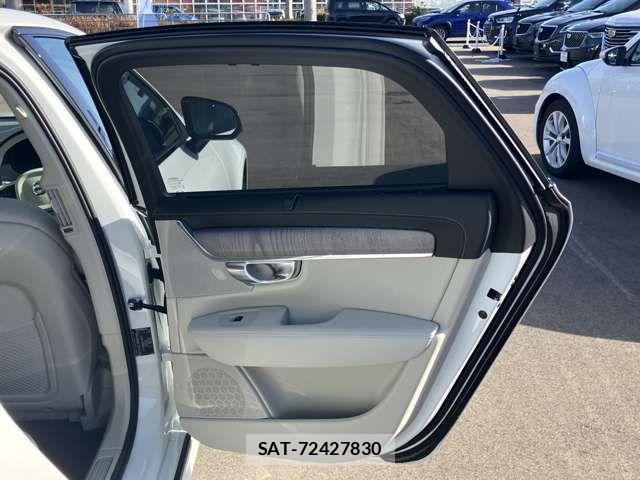 Volvo S90 2023-09 2010811-17