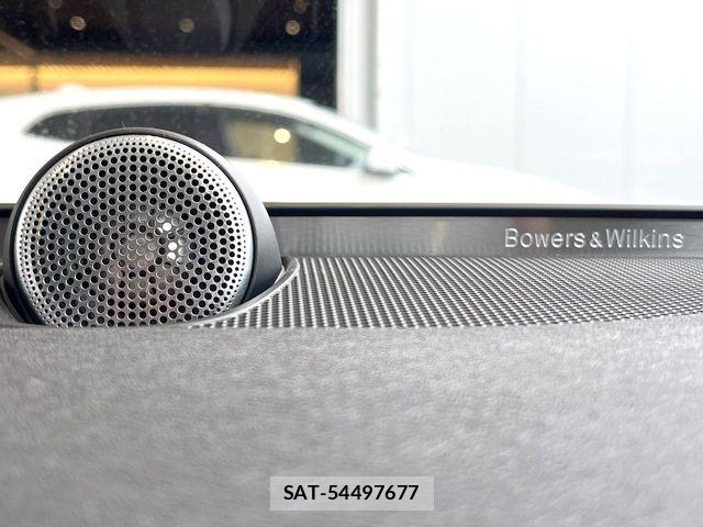 Volvo S90 2018-03 5882160-5