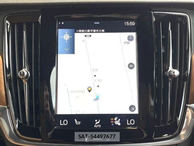 Volvo S90 2018-03 5882160-6