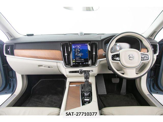 Volvo S90 2017-09 6999040-2