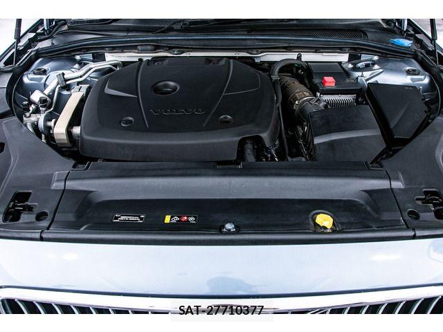Volvo S90 2017-09 6999040-3