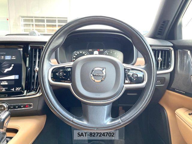 Volvo S90 2017-08 7330973-10