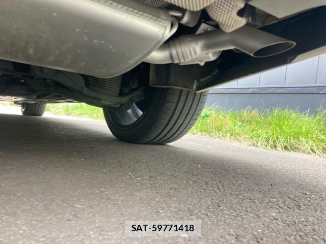 Volvo S90 2023-03 8338393-11