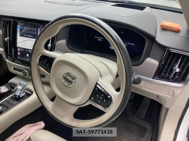 Volvo S90 2023-03 8338393-18
