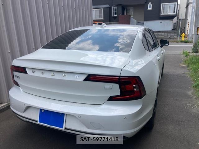 Volvo S90 2023-03 8338393-3
