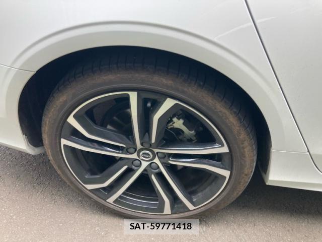 Volvo S90 2023-03 8338393-6