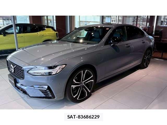 Volvo S90 2023-02 8415722-4