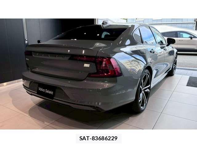Volvo S90 2023-02 8415722-7