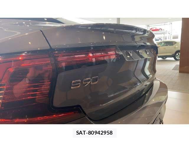 Volvo S90 2022-11 8415724-15